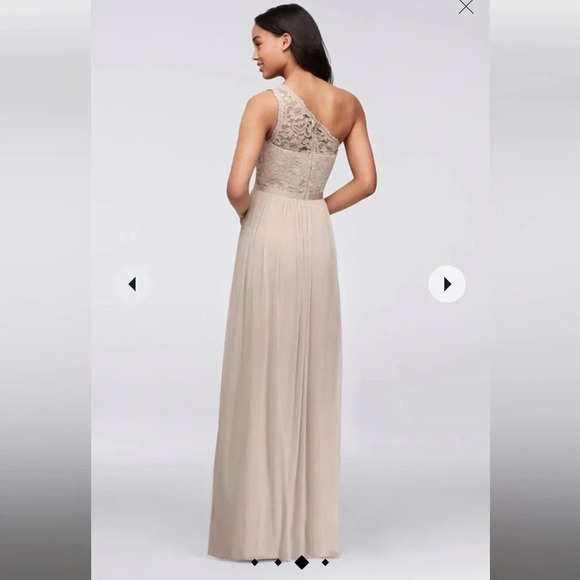 David’s Bridal body lace plum dress size 4 - Picture 14 of 16